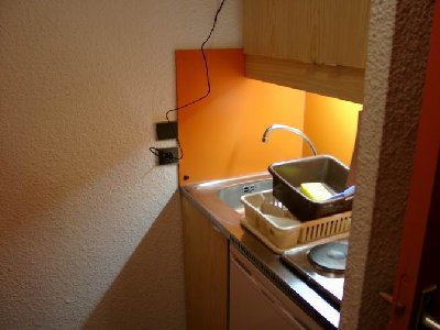 ... und Mini-Küche.