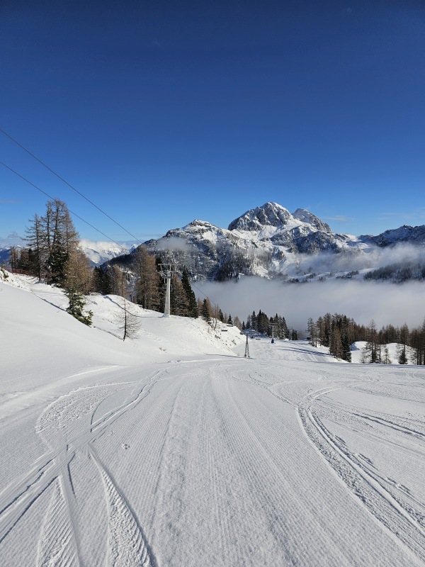 Tröglabfahrt mit dem Gartnerkofel im Hintergrund.