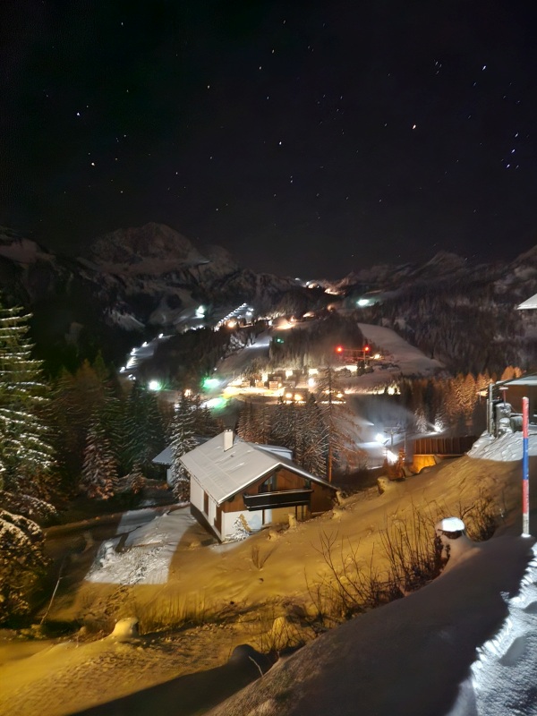 Ende des ersten Tages - Nassfeld bei Nacht.