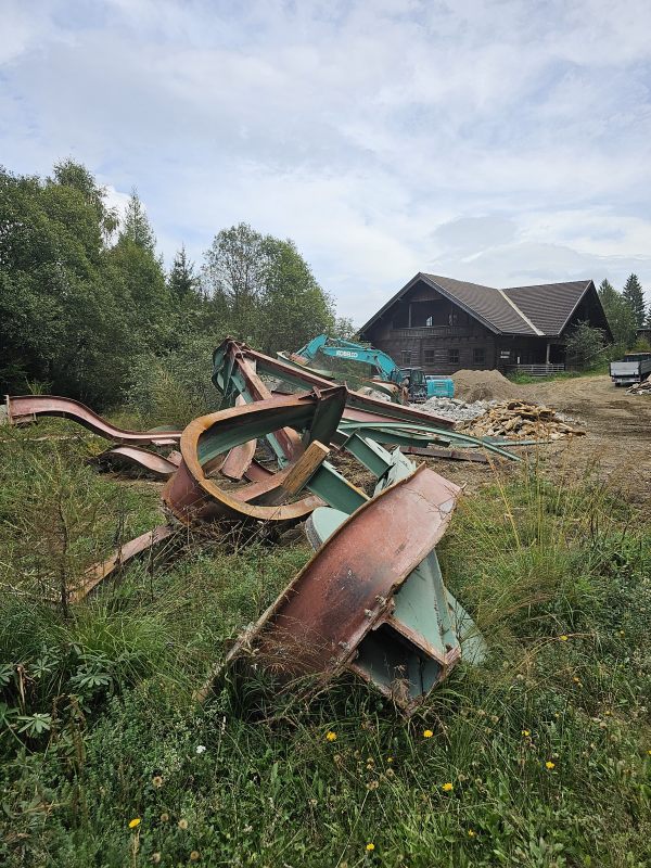 Im Hintergrund das vorher erwähnte SB-Restaurant Lärchenboden.