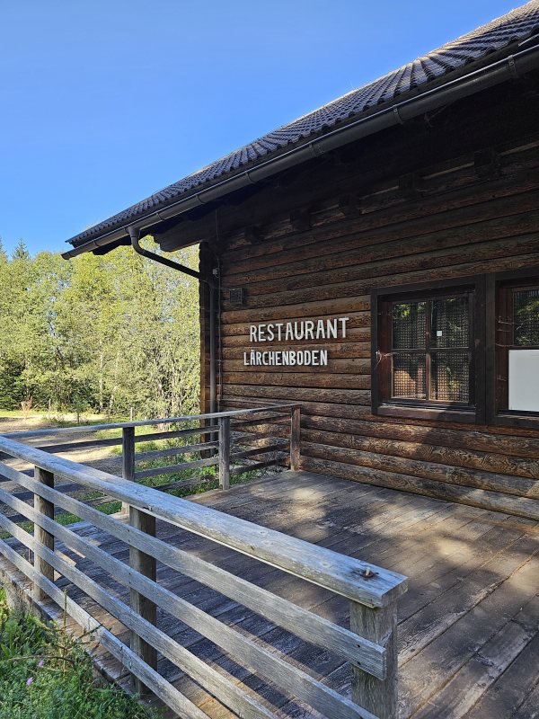 Terrasse des Restaurants.