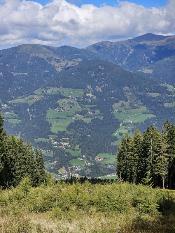 Die zur dritten Sektion gehörende, ehemalige Skipiste.