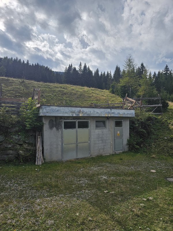 Ob hier noch Technik drinsteckt...?