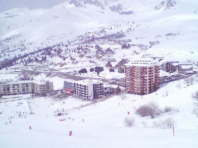 ... ins pottenhässliche St. Francois-Longchamp.