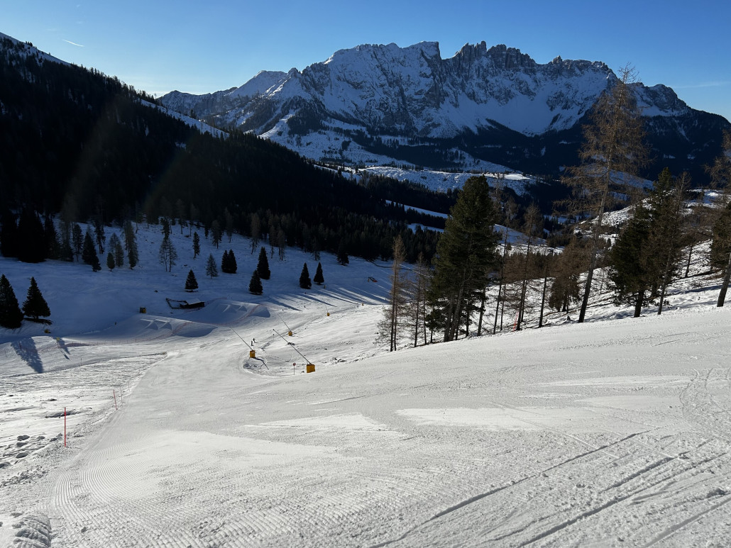 Die sonnenausgesetzte Tscheinmauer ist meist eisig. Heute aber nicht.