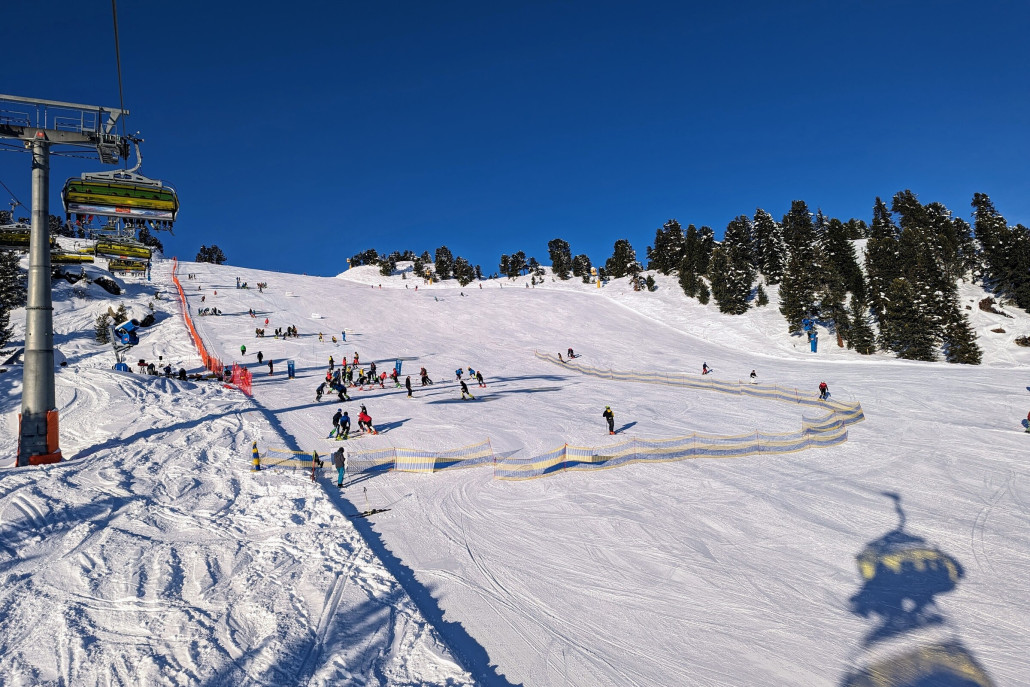 Am Kristall-Express fand im mittleren / unteren Bereich ein offizielles Rennen statt für die Ski-Kids.