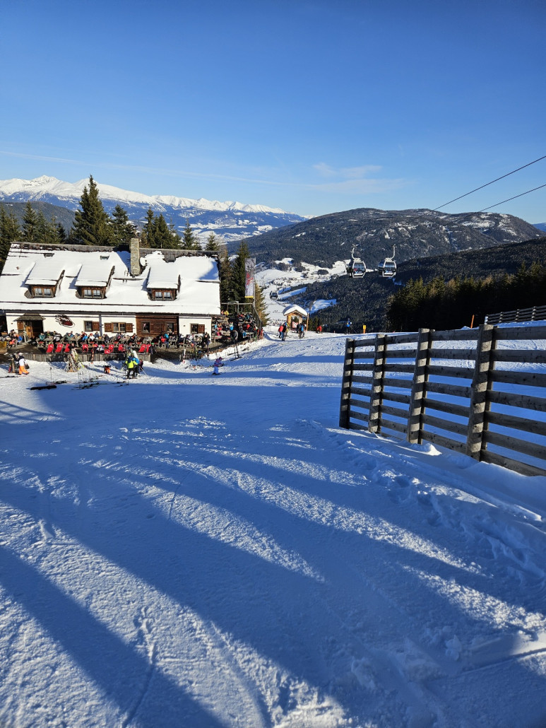 noch auf einen kleinen Imbiss in die Grizzly-Alm