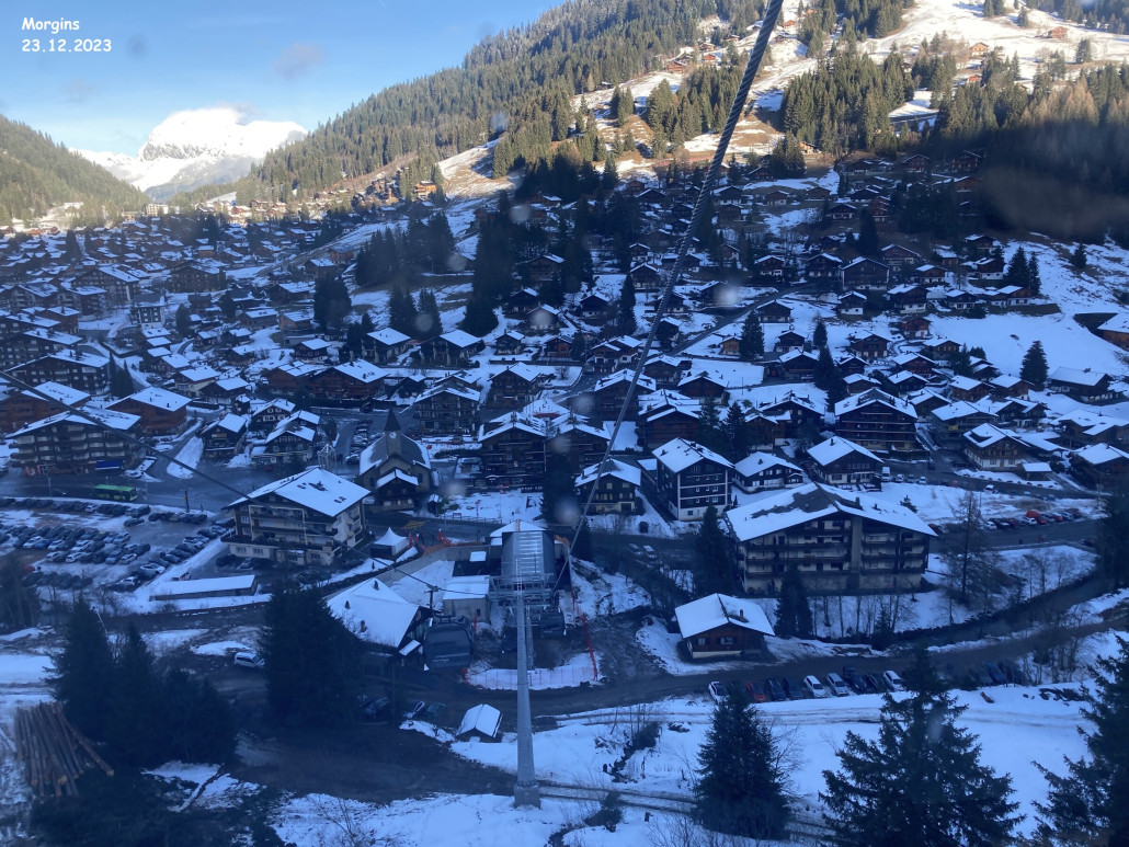 Morgins und Neue autonome 10er-Gondelbahn in Morgins