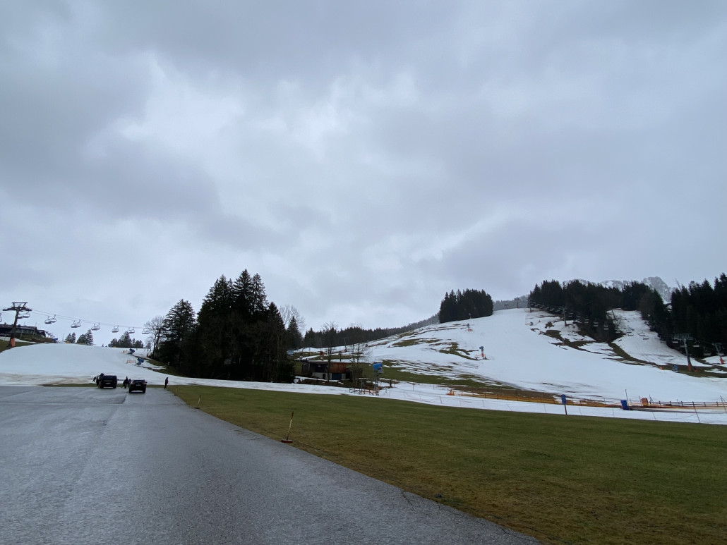 Ansicht vom Parkplatz