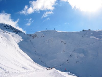 Combe du Thuit mit 3-SB Thuit (links) und 4-SB Voute (rechts)