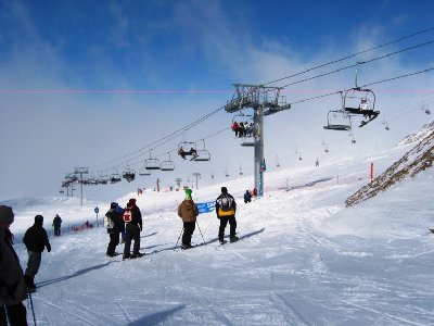 4-SB Toura kurz vor der Bergstation. Daneben die 3-SB Lac Noir. Hmm, eine starke KSB wäre wohl besser...