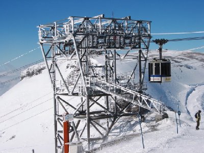 Letzte Stütze vor der Bergstation