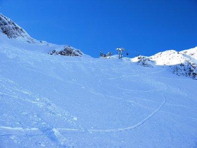 Tiefschnee auf der &amp;quot;Thuit rouge&amp;quot;, etwas fest, aber immer noch sehr schön zu fahren