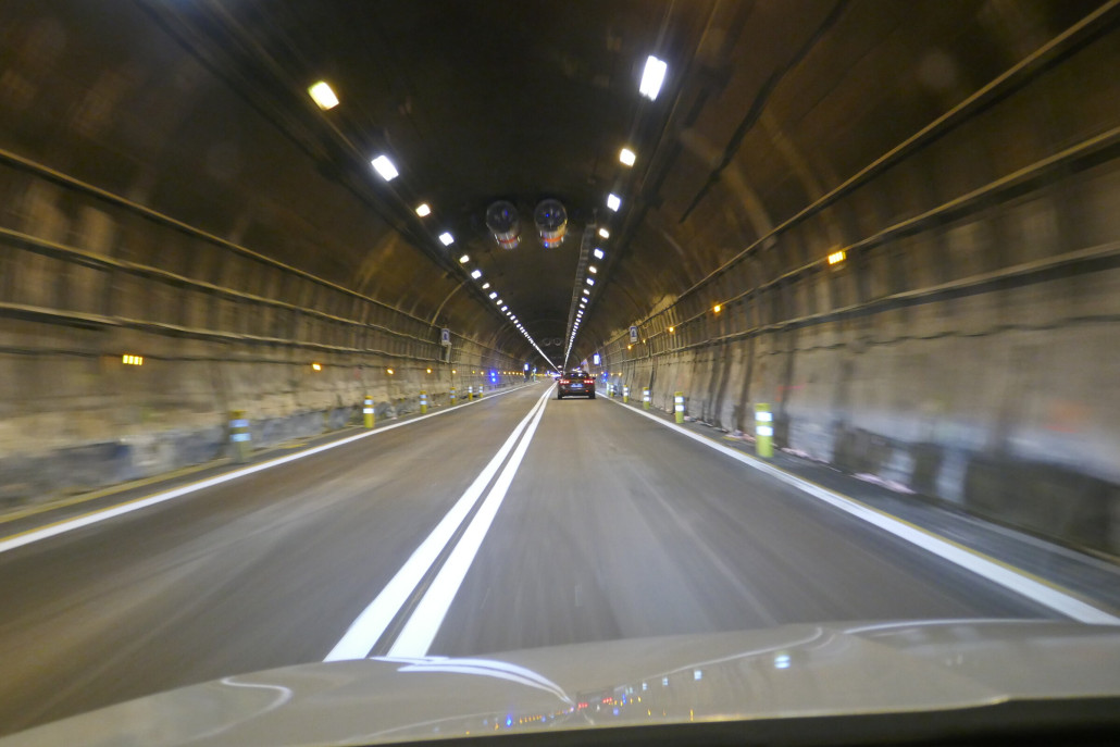 Tunneldurchfahrt am Mont Blanc.