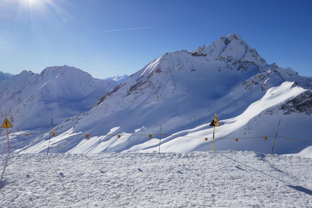 Panorama nach Westen. Irgendwo hinter den Bergen liegt die Tarentaise.