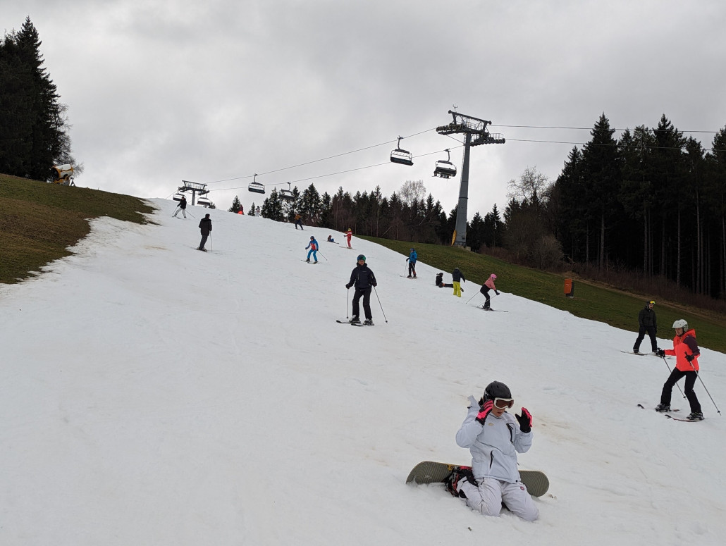 Sulzbuckel und viele Leute auf der Piste