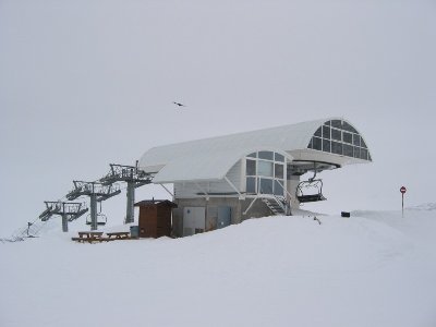 Bergstation 6-KSB Fée. Mittlerweile ist die Schlechtwetterfront hereingezogen.