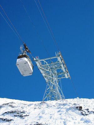 Die PB fährt direkt über das Couloir