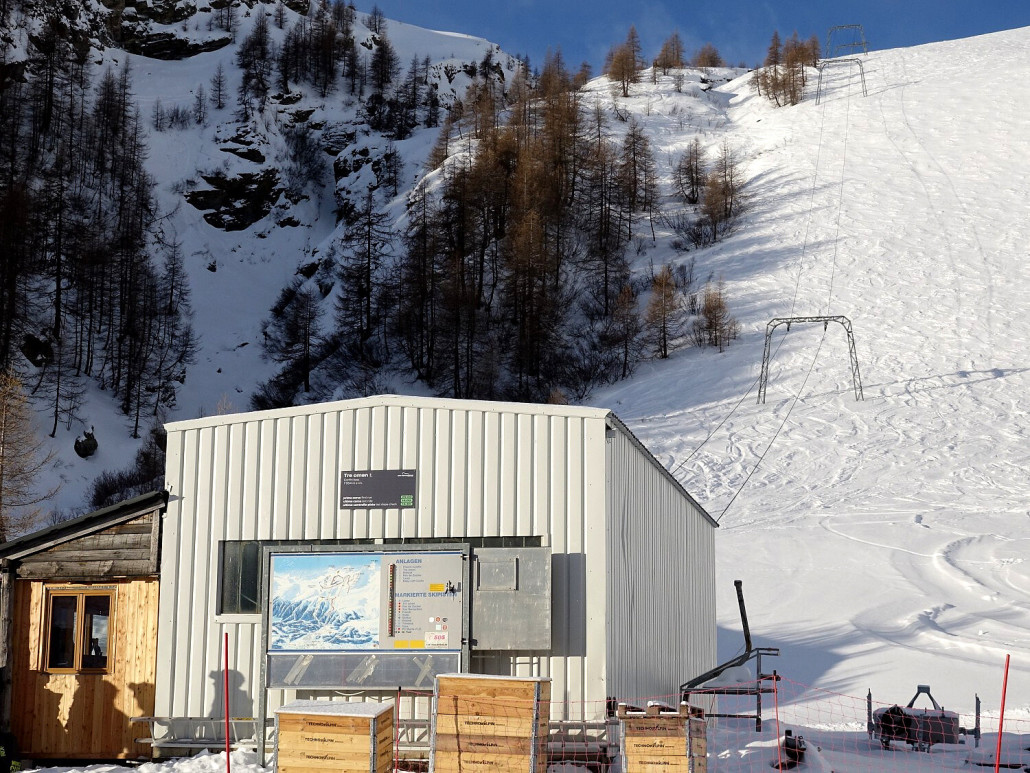 Talstation des an die 6EUB anschliessenden Tre Ormen Skilift