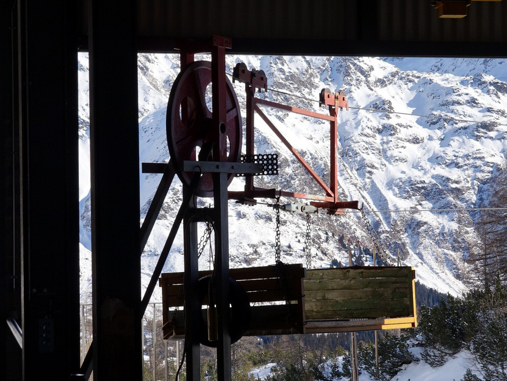 Verbindungsseilbahn Bergstation 6EUB<->Restaurant