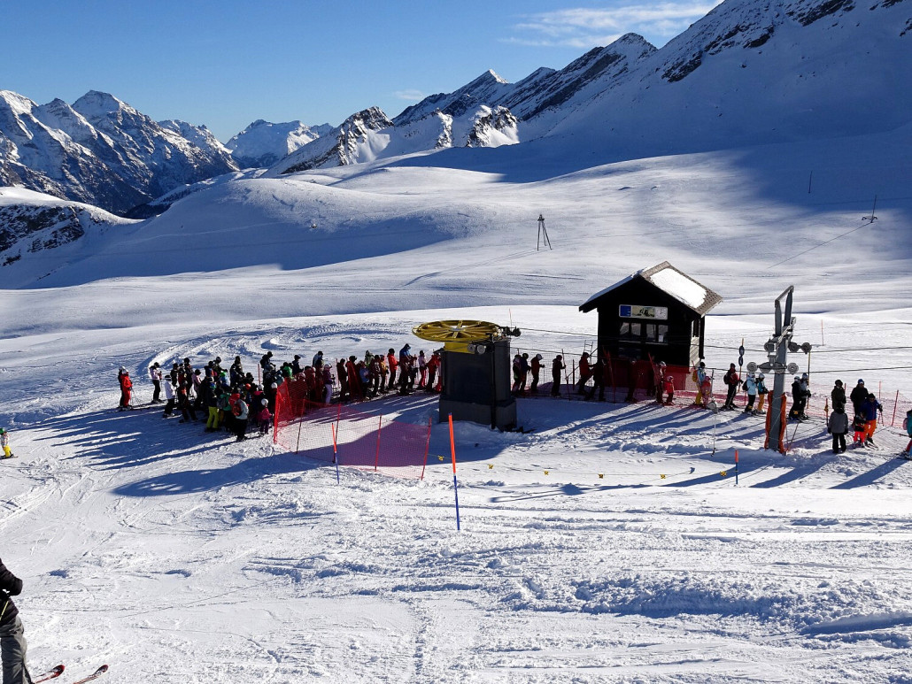 Skillift Lares Schlange