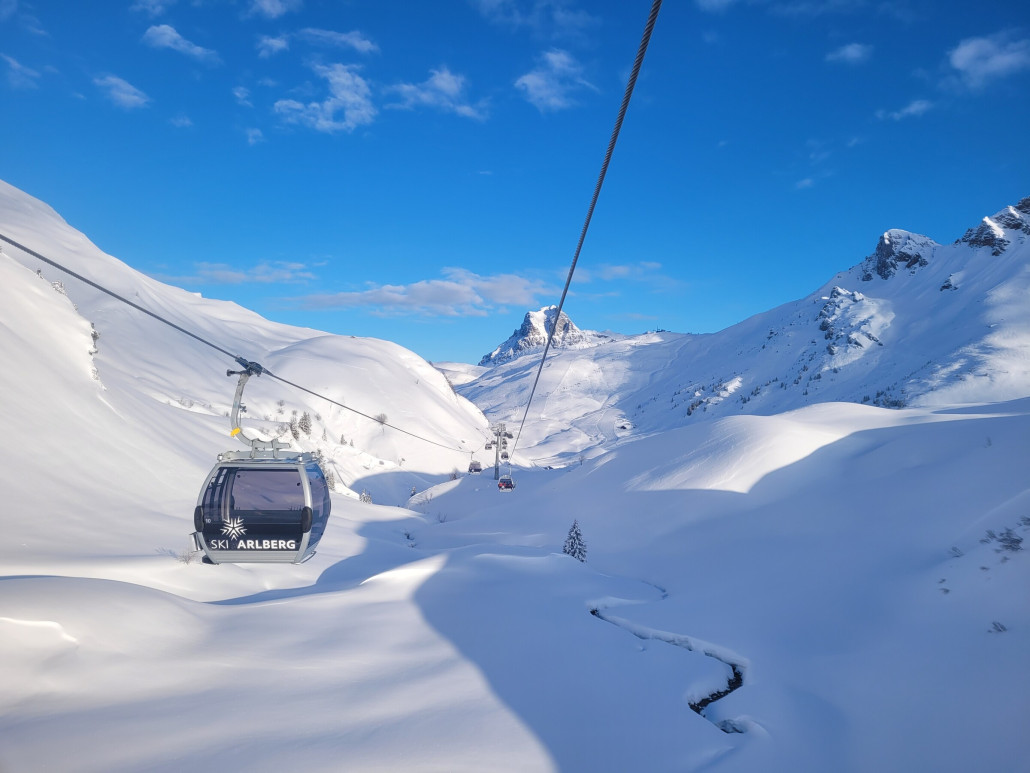 Im Auenfeldjet (die Fahrt hat bis Weibermahd Bergstation auch 16 Minuten gedauert)