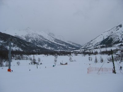 Das weite Tal der oberen Guisane in Richtung Col du Lautaret (abends, bei besserer Sicht)