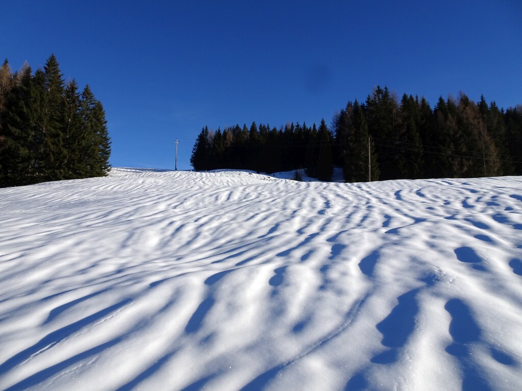 „Regenrinnen“. Ich glaube hier verliefen auch mal Pisten.