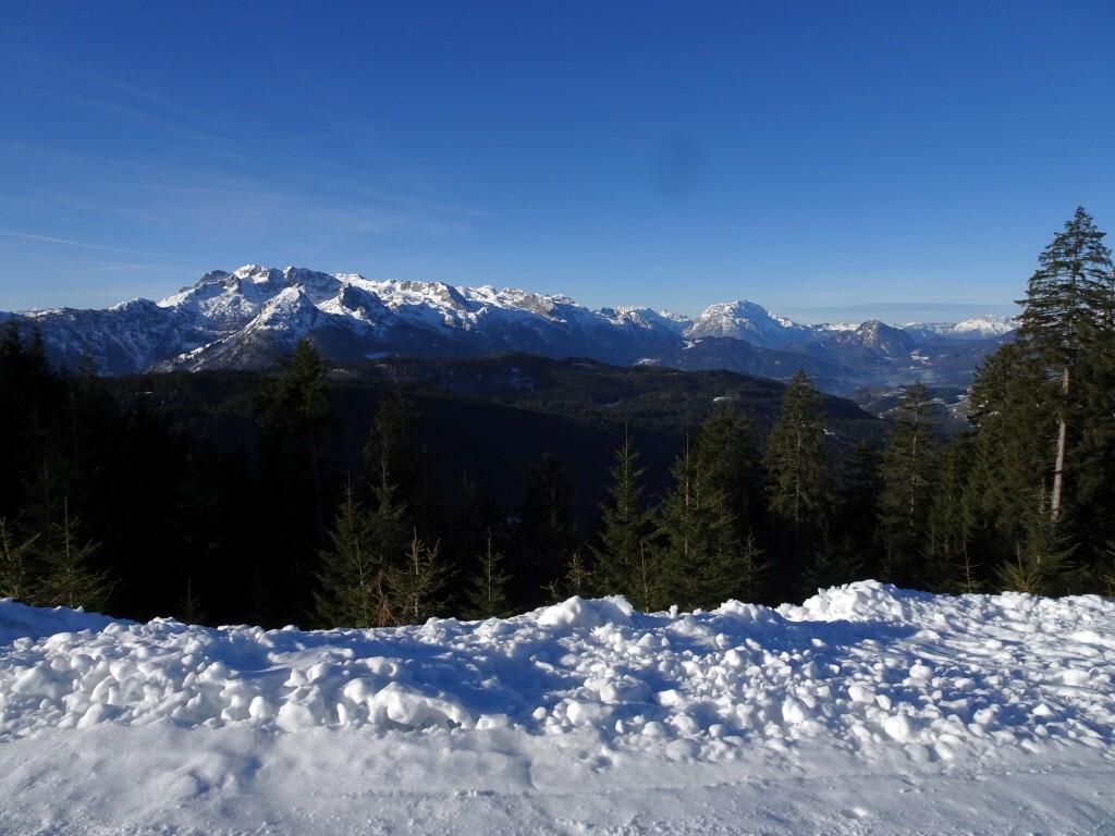 Seitenblick zum Tennengebirge.