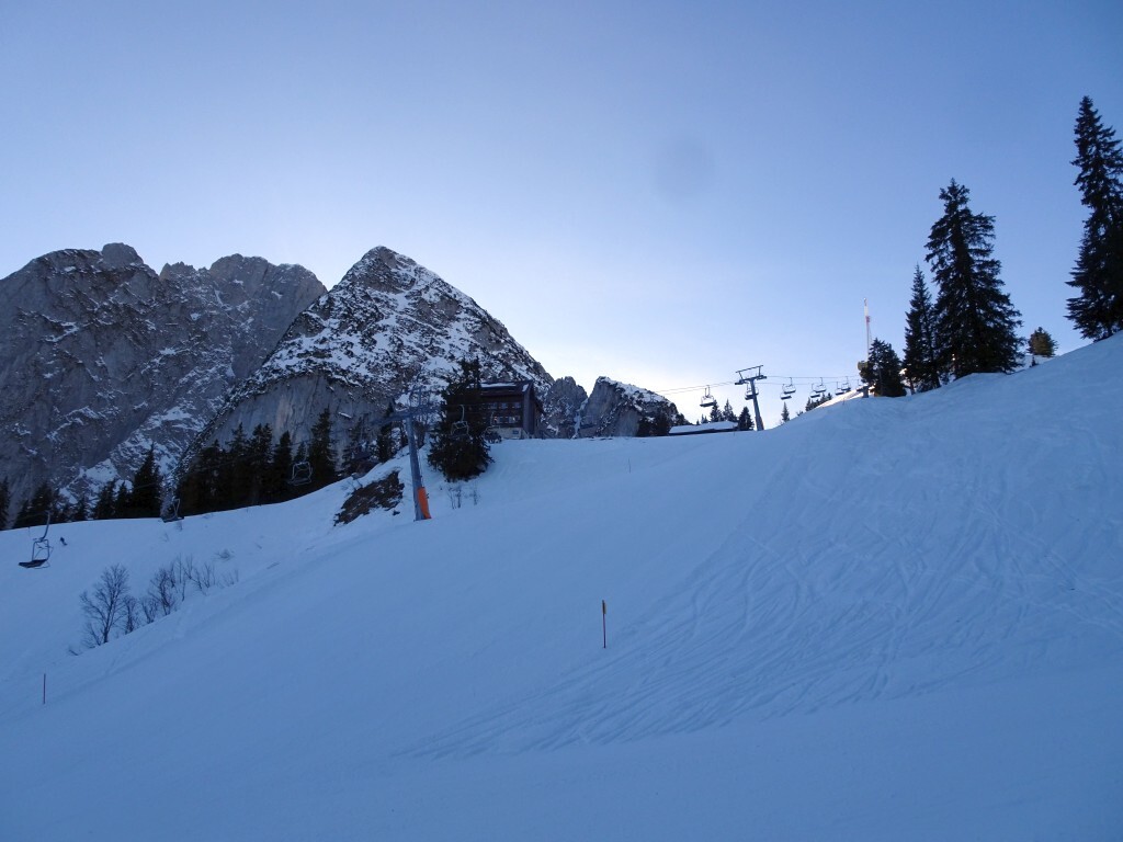 Eine landschaftlich wunderbare Ecke hier. Zudem immer ruhig. Törleck 4er Sessellift mit der Gablonzerhütte.