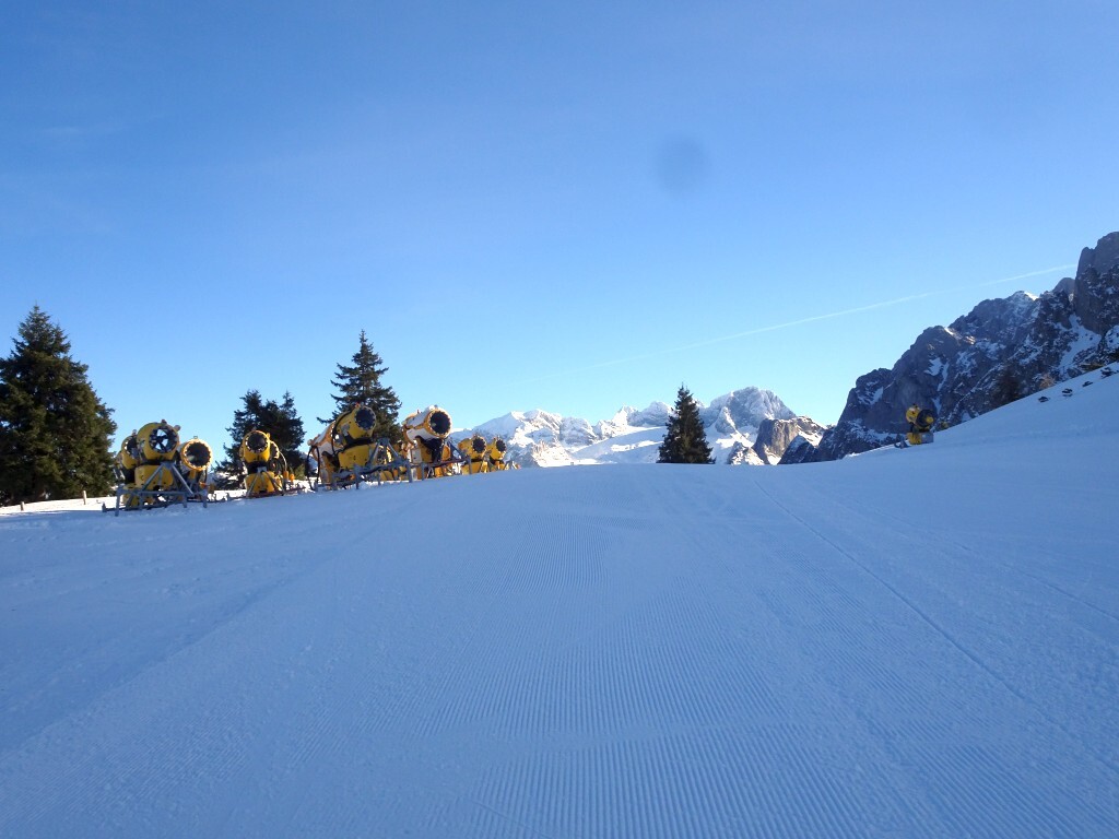 Nochmal die Technoalpin-Armada.