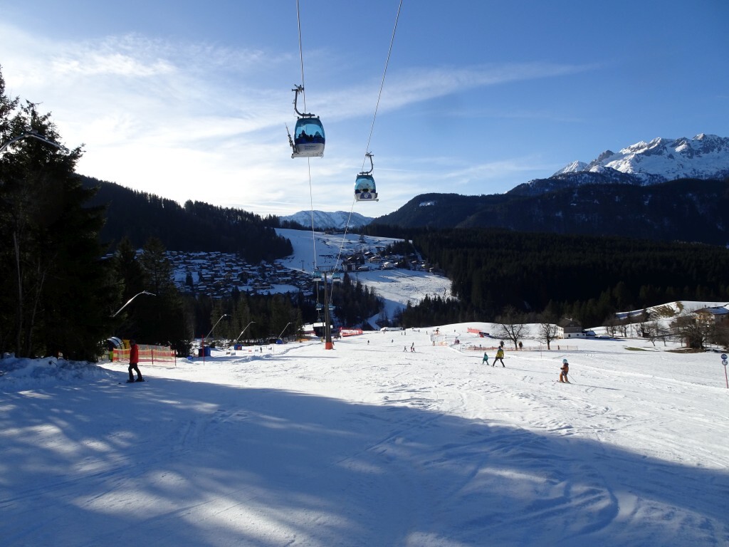 Die blaue Übungswiese (17a), die Piste auf der ersten Sektion der Donnerkogelbahn.