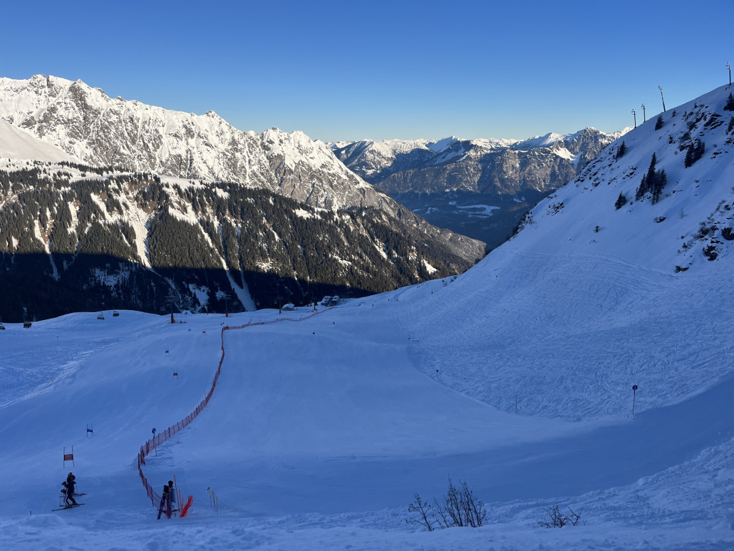 Vom Aussergolm ganz zu schweigen. Wegen dem Schattenloch fährt da nur wer muss (also die Trainierer an der permanenten Rennstrecke)