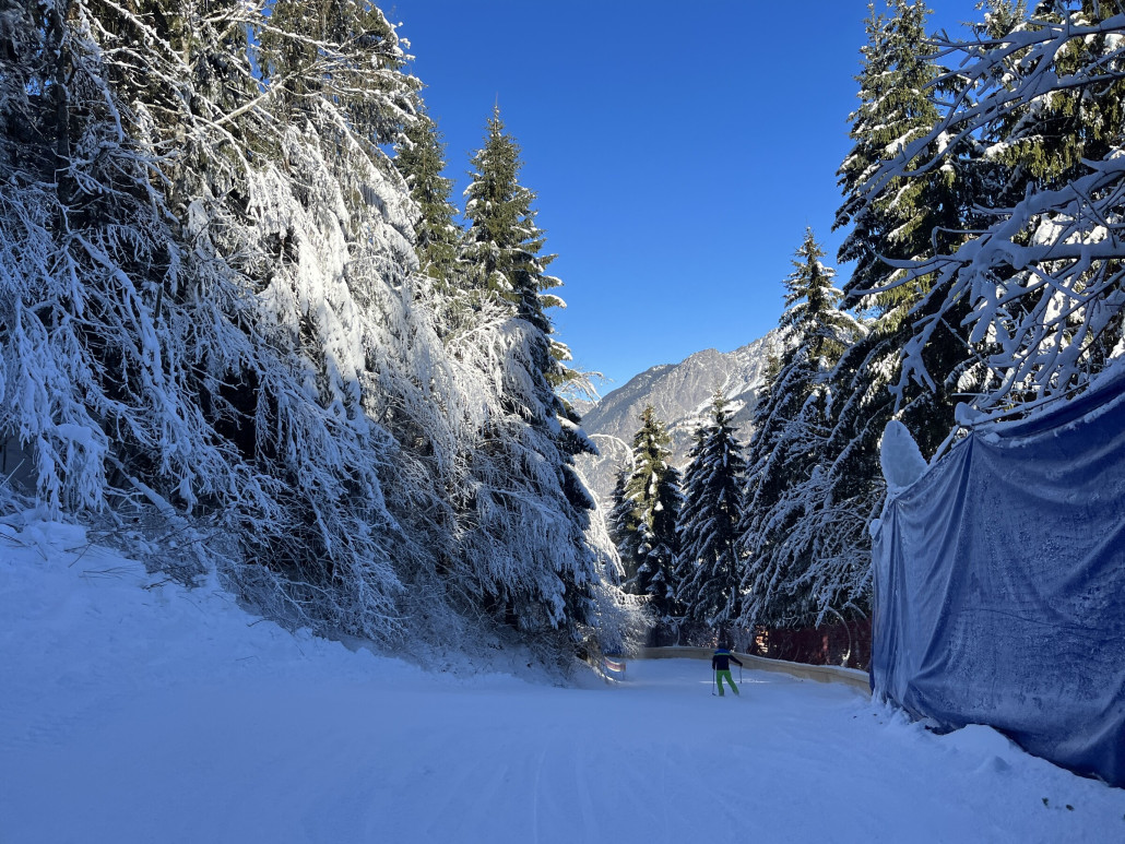 Ab Höhe Latschau wird es dann richtig winterlich. Nebel und Beschneiung haben eine traumhafte Stimmung gezaubert