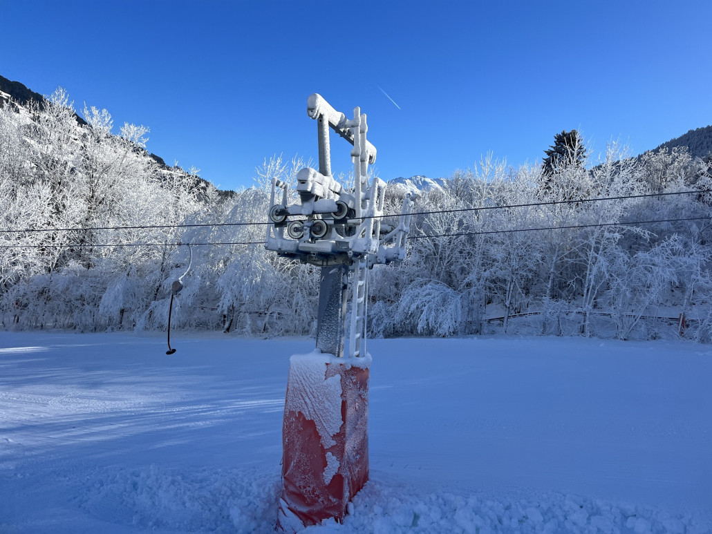 Die Stützen scheinen mir außerordentlich massiv - oder täuscht das?
