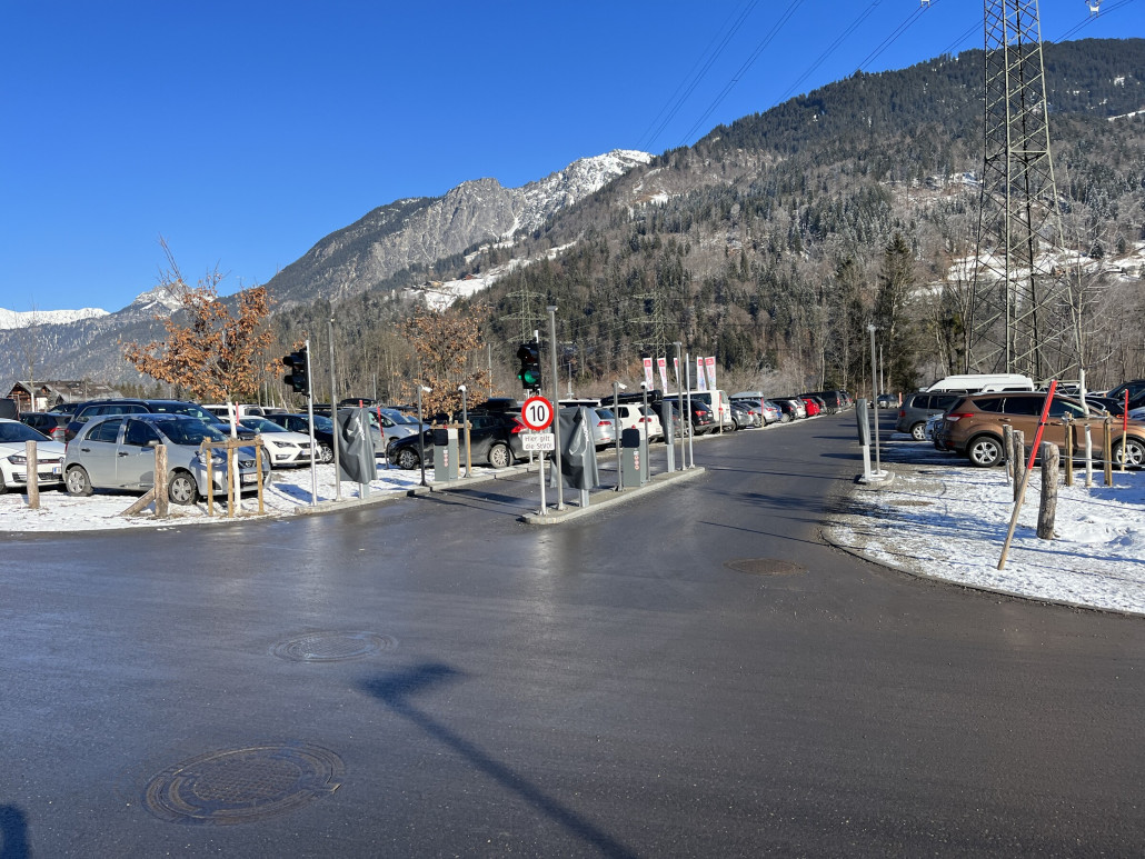 Die Parkplätze am P1 sind auf Grund des Genehmigungsfehlers übrigens immer noch kostenlos