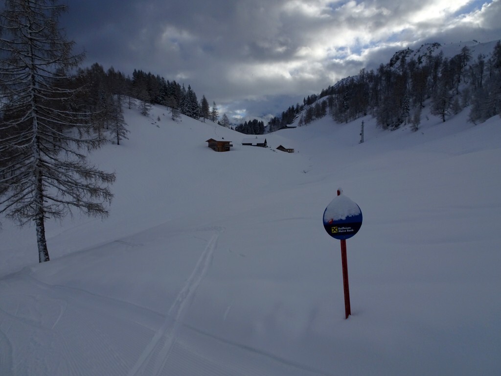 Piste „Neuschnee“ (9).