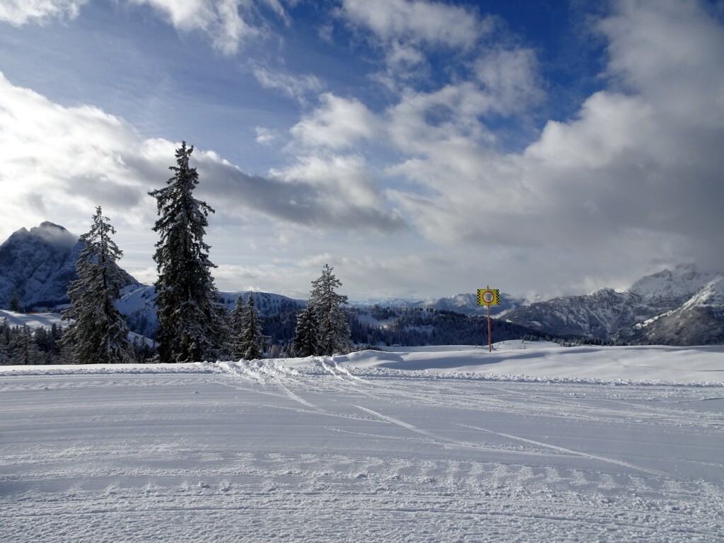 Geschlossene Skiroute Rock ‘n Roll (9d), sollte laut interaktivem Pistenplan auch geöffnet sein.