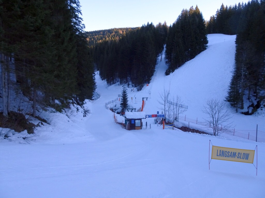 Talstationsbereich des idyllisch gelegenen Halseggliftes.