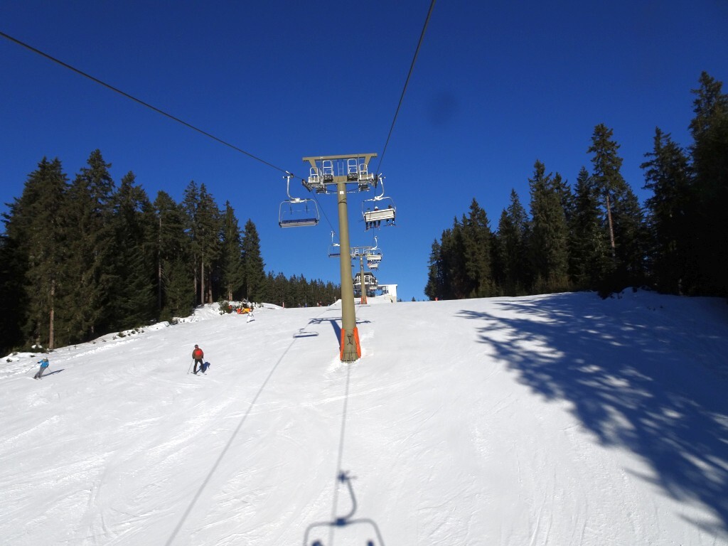 In der kuppelbaren 4er Sesselbahn Grossberg.