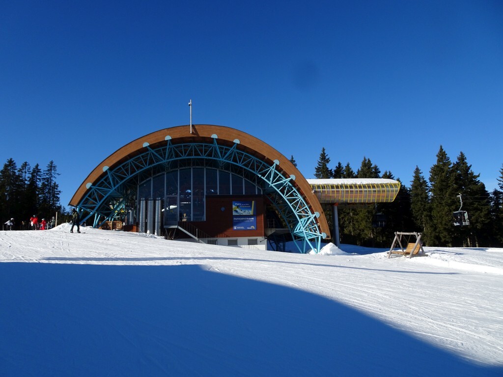 Bergstation der Papageno-Gondelbahn.