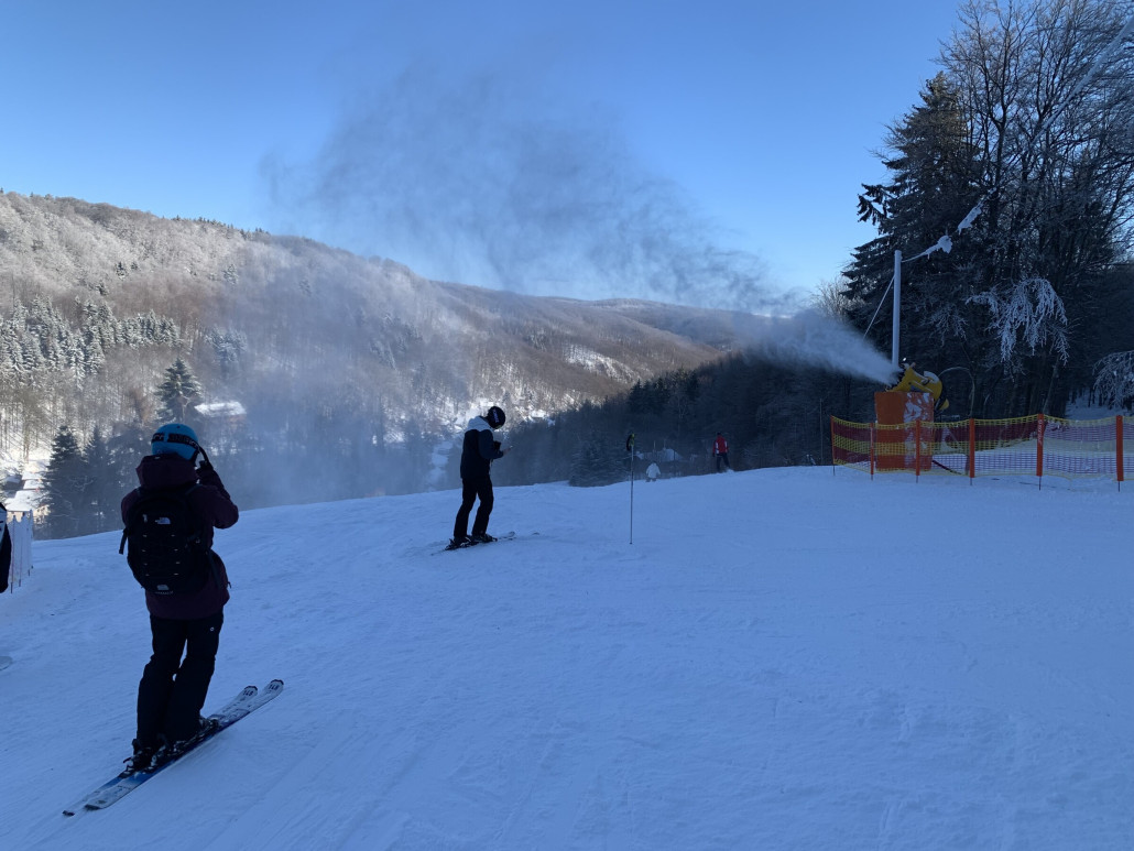 gleiche Stelle - Blick Talwärts; hier teilt sich die Piste in Buben und Nova