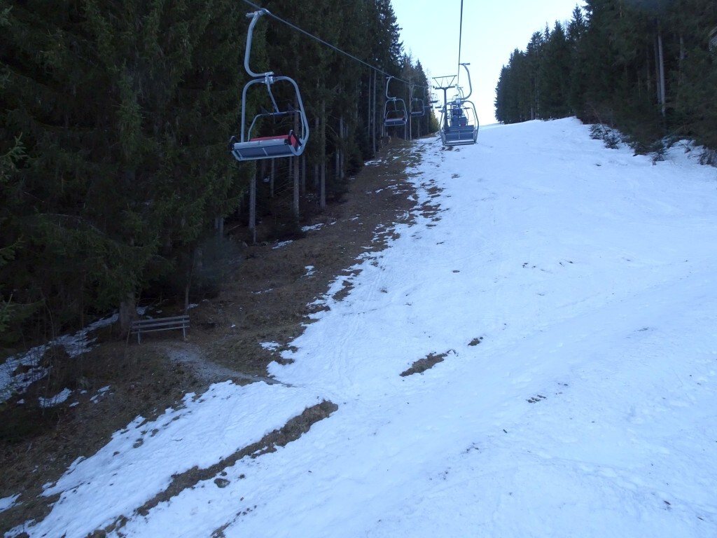 Auffahrt im Doppelsessel.