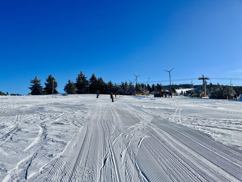 Blick vom Start Piste zurück auf die Diagonale zur Bergstation der 3SB