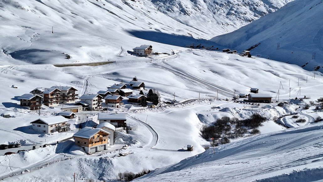 Juppa Downtown, aka Loretzhaus. Nicht mehr als ein paar zerstreute Häuser