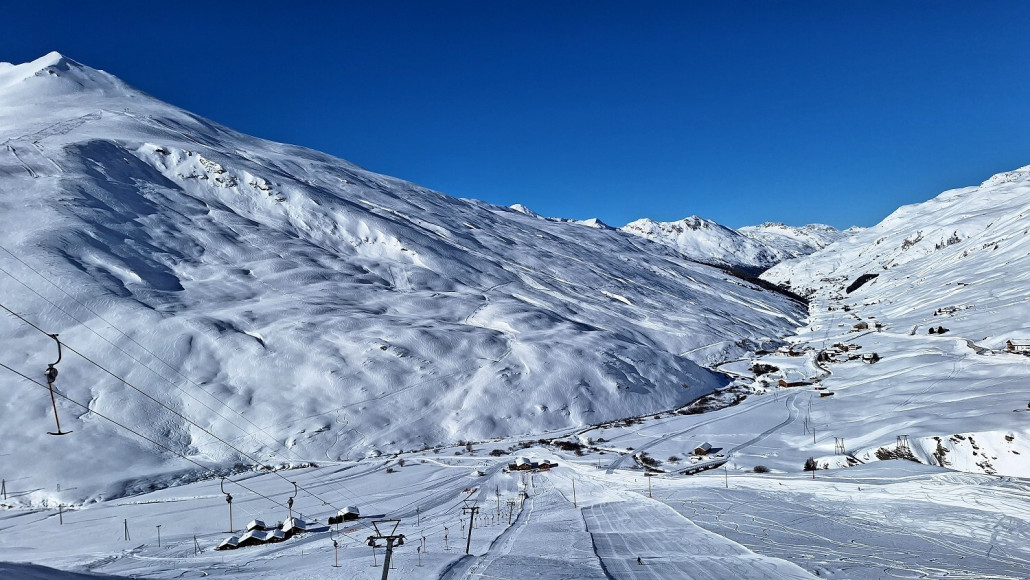 Der Lift erschliesst 3 Pisten wobei nur 2 präpariert waren.