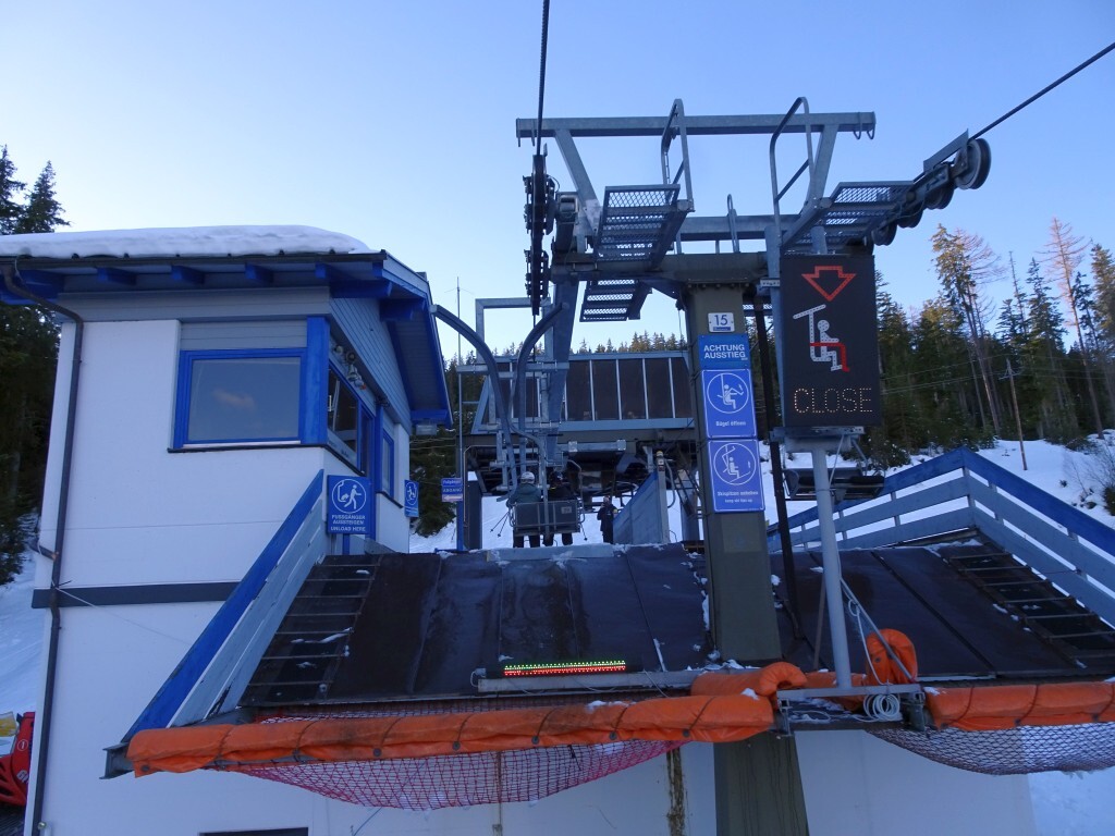 Bergstation des Zweiersesselliftes Forstau.