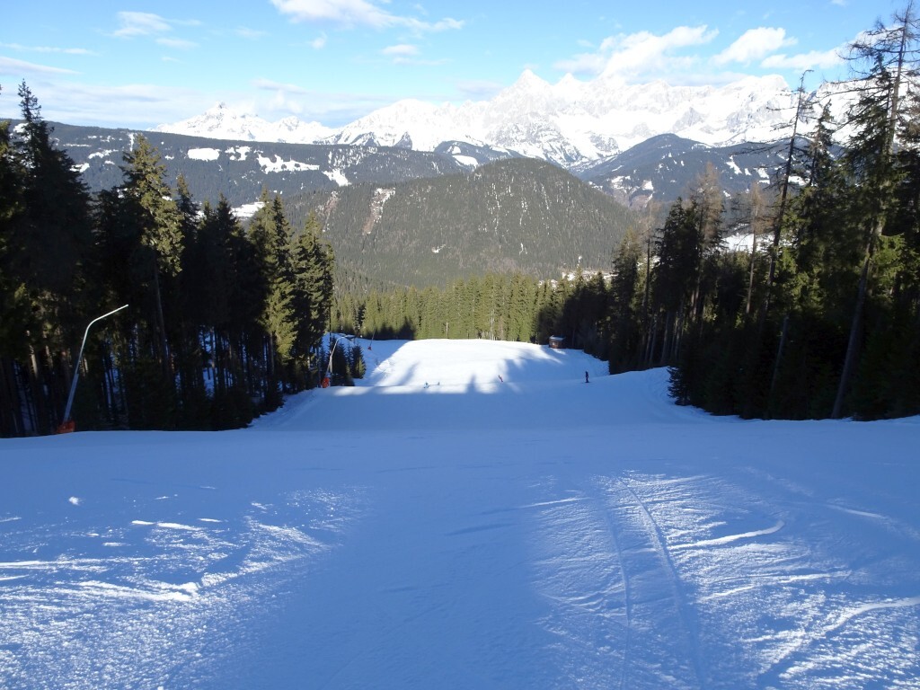 Schöne und breite Jägerliftabfahrt (2).