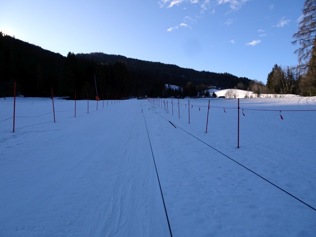 Hier unten gibt es den Übungslift (Seillift).