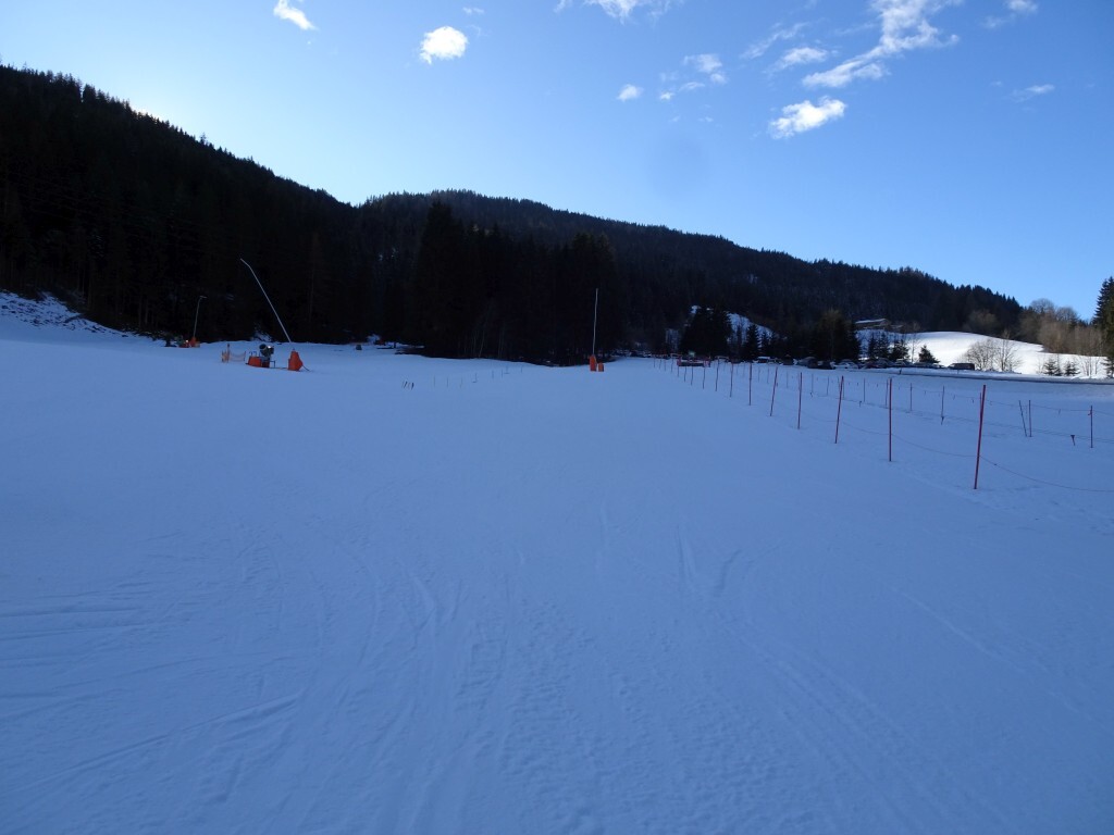 Mit der blauen Übungspiste (8).